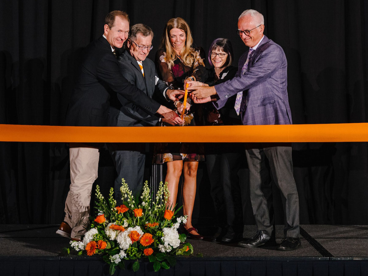 Ribbon cutting with UTHSC leadership to open new ASP clinic