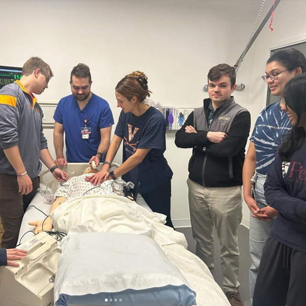 Dr. Zhou and Dr. Addington lead a Digoxin Overdose Tox Simulation for the EM Interest Group